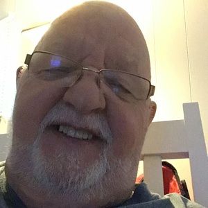 Meet your Posher, Dennis